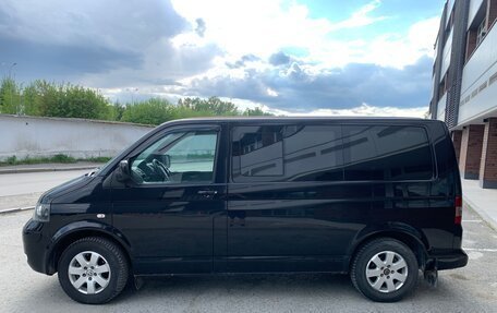 Volkswagen Caravelle T5, 2008 год, 1 550 000 рублей, 7 фотография