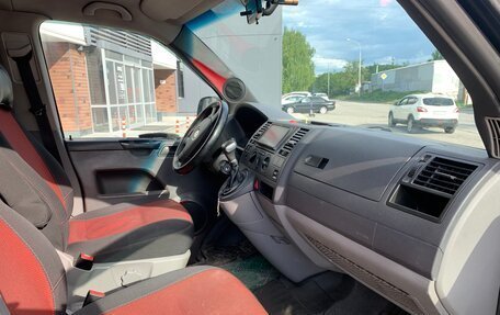 Volkswagen Caravelle T5, 2008 год, 1 550 000 рублей, 10 фотография