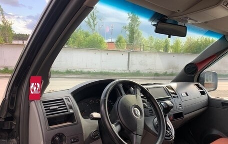 Volkswagen Caravelle T5, 2008 год, 1 550 000 рублей, 8 фотография