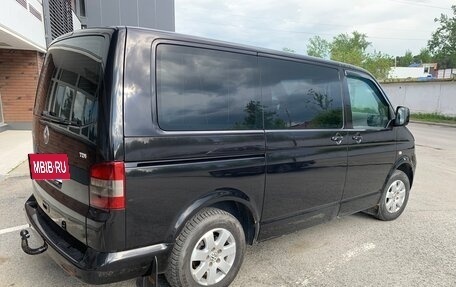 Volkswagen Caravelle T5, 2008 год, 1 550 000 рублей, 4 фотография