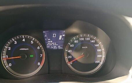 Hyundai Solaris II рестайлинг, 2012 год, 890 000 рублей, 4 фотография