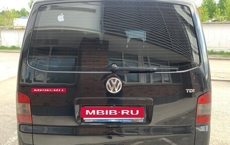 Volkswagen Caravelle T5, 2008 год, 1 550 000 рублей, 3 фотография