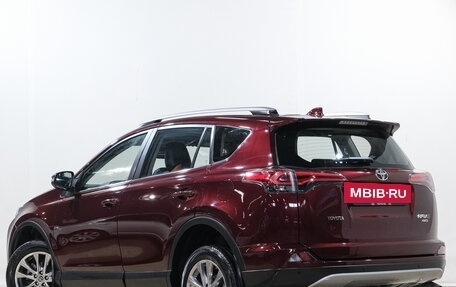 Toyota RAV4, 2017 год, 2 799 000 рублей, 3 фотография