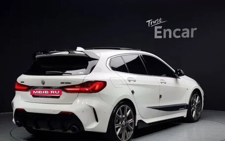 BMW 1 серия, 2022 год, 3 130 000 рублей, 2 фотография