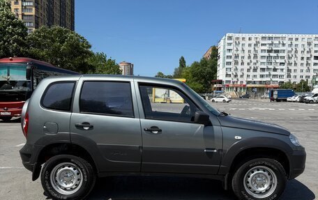 Chevrolet Niva I рестайлинг, 2012 год, 590 000 рублей, 4 фотография