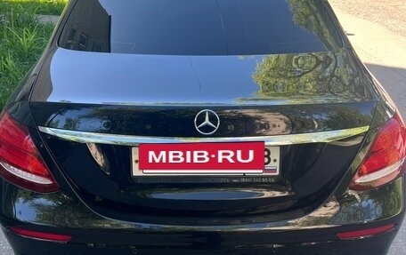 Mercedes-Benz E-Класс, 2018 год, 3 500 000 рублей, 2 фотография