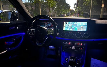 Mercedes-Benz E-Класс, 2018 год, 3 500 000 рублей, 10 фотография