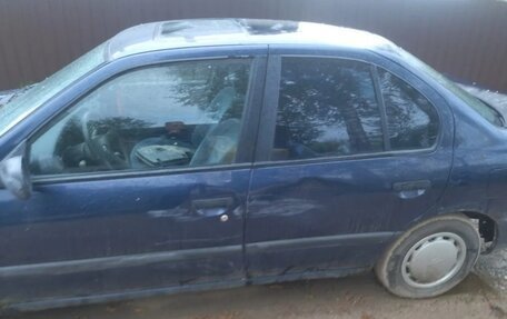 Nissan Primera II рестайлинг, 1992 год, 50 000 рублей, 9 фотография