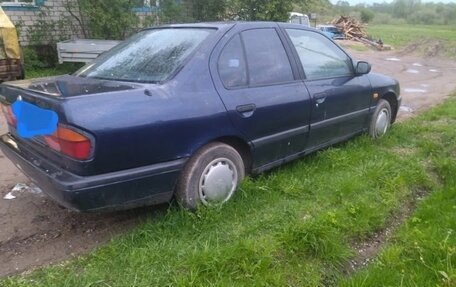 Nissan Primera II рестайлинг, 1992 год, 50 000 рублей, 13 фотография
