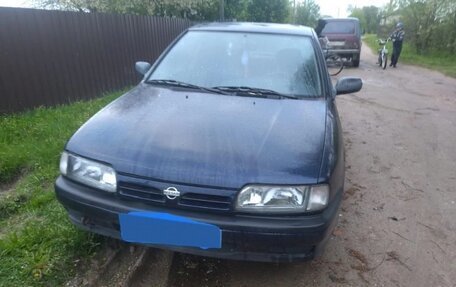 Nissan Primera II рестайлинг, 1992 год, 50 000 рублей, 19 фотография