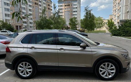 Volkswagen Tiguan II, 2017 год, 2 150 000 рублей, 11 фотография