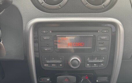 Renault Duster I рестайлинг, 2012 год, 869 000 рублей, 22 фотография