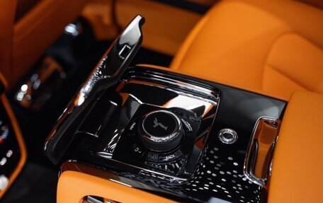 Rolls-Royce Cullinan, 2025 год, 66 500 000 рублей, 16 фотография