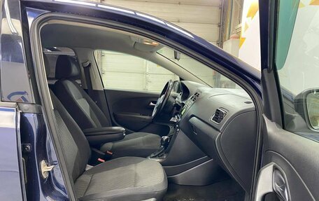 Volkswagen Polo VI (EU Market), 2014 год, 810 000 рублей, 30 фотография