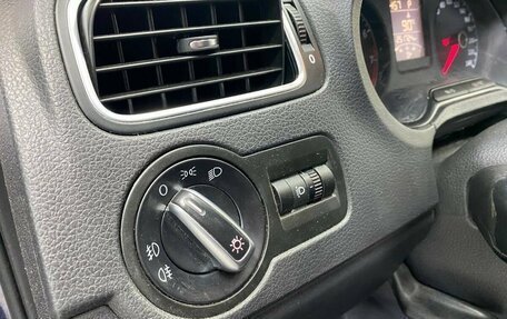 Volkswagen Polo VI (EU Market), 2014 год, 810 000 рублей, 33 фотография