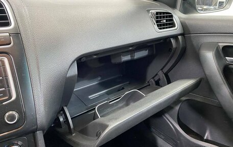 Volkswagen Polo VI (EU Market), 2014 год, 810 000 рублей, 31 фотография