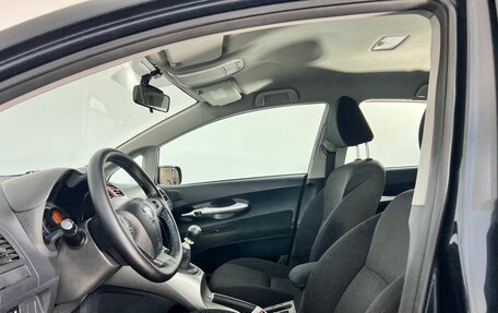 Toyota Auris II, 2011 год, 1 050 000 рублей, 15 фотография