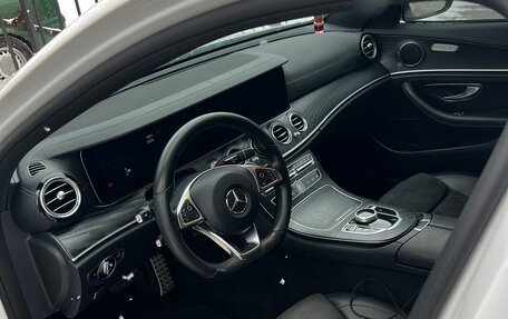 Mercedes-Benz E-Класс, 2018 год, 2 950 000 рублей, 7 фотография