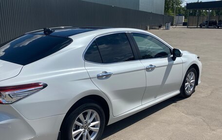 Toyota Camry, 2020 год, 3 200 000 рублей, 4 фотография