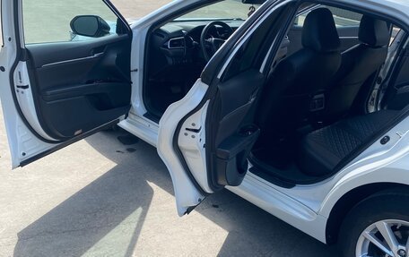 Toyota Camry, 2020 год, 3 200 000 рублей, 11 фотография