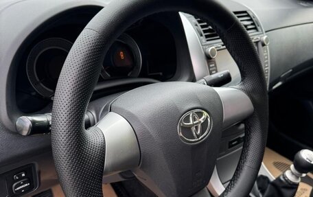 Toyota Corolla, 2011 год, 1 139 000 рублей, 30 фотография