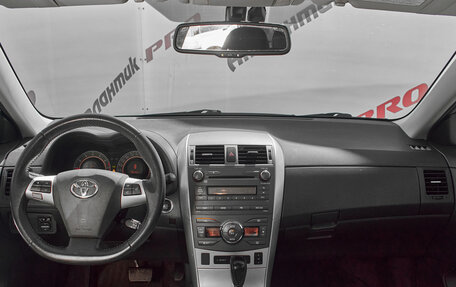 Toyota Corolla, 2011 год, 1 700 000 рублей, 10 фотография