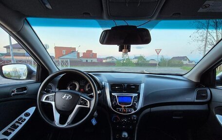 Hyundai Solaris II рестайлинг, 2012 год, 885 000 рублей, 10 фотография