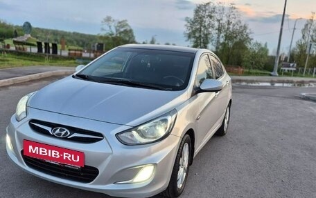 Hyundai Solaris II рестайлинг, 2012 год, 885 000 рублей, 5 фотография
