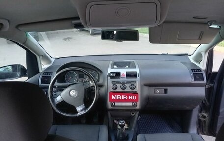 Volkswagen Touran III, 2008 год, 520 000 рублей, 21 фотография