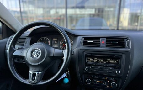 Volkswagen Jetta VI, 2012 год, 1 080 000 рублей, 14 фотография