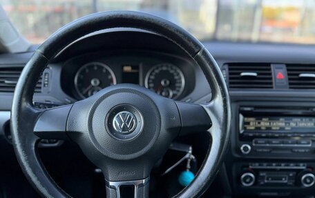 Volkswagen Jetta VI, 2012 год, 1 080 000 рублей, 15 фотография