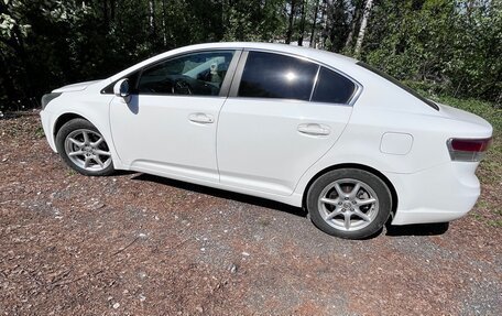 Toyota Avensis III рестайлинг, 2011 год, 1 150 000 рублей, 2 фотография
