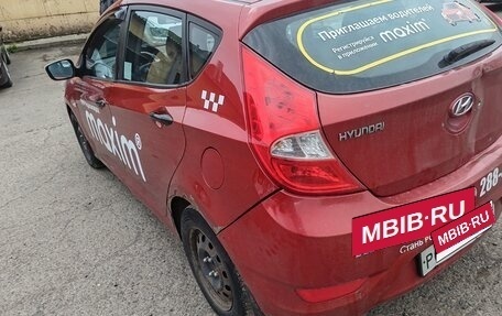 Hyundai Solaris II рестайлинг, 2011 год, 310 000 рублей, 3 фотография