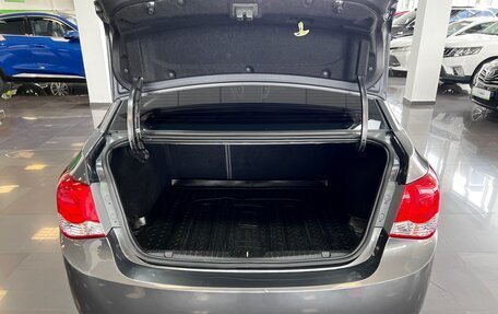 Chevrolet Cruze II, 2010 год, 695 000 рублей, 9 фотография
