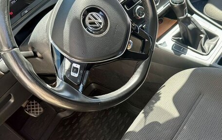 Volkswagen Golf VII, 2019 год, 1 830 000 рублей, 3 фотография