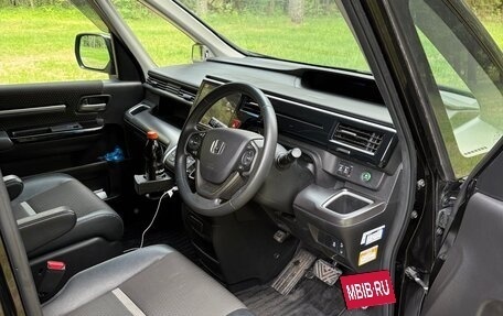 Honda Stepwgn IV, 2019 год, 2 370 000 рублей, 18 фотография