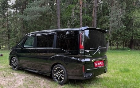 Honda Stepwgn IV, 2019 год, 2 370 000 рублей, 5 фотография