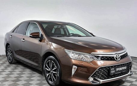 Toyota Camry, 2018 год, 2 349 000 рублей, 3 фотография