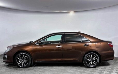 Toyota Camry, 2018 год, 2 349 000 рублей, 10 фотография