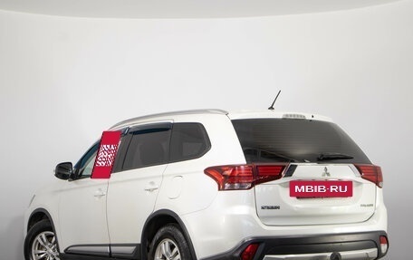 Mitsubishi Outlander III рестайлинг 3, 2015 год, 1 649 000 рублей, 5 фотография