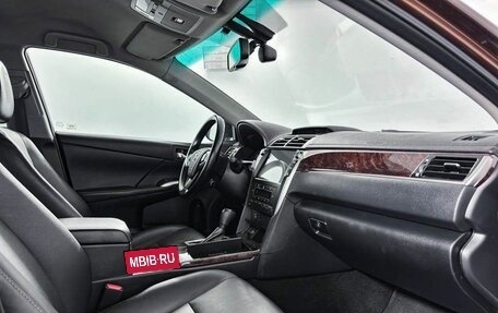 Toyota Camry, 2018 год, 2 349 000 рублей, 13 фотография