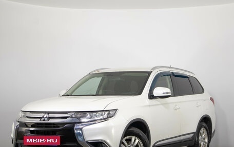 Mitsubishi Outlander III рестайлинг 3, 2015 год, 1 649 000 рублей, 4 фотография