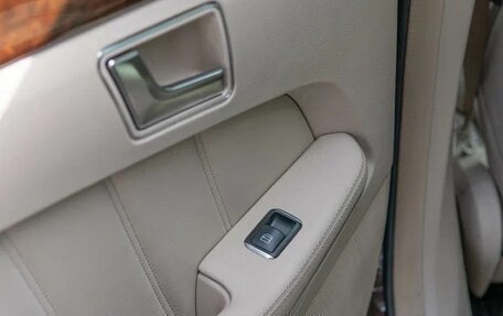 Mercedes-Benz E-Класс, 2015 год, 2 300 000 рублей, 9 фотография