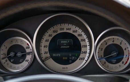 Mercedes-Benz E-Класс, 2015 год, 2 300 000 рублей, 17 фотография