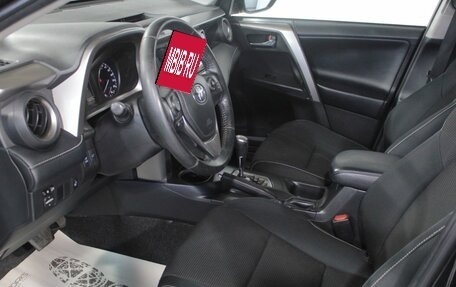 Toyota RAV4, 2018 год, 2 499 000 рублей, 17 фотография