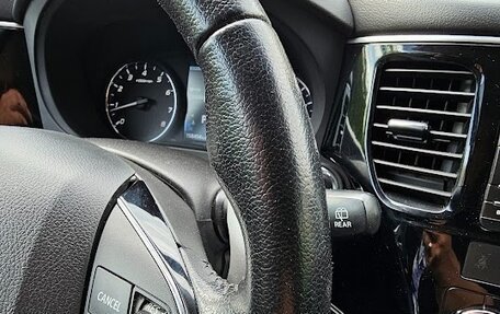 Mitsubishi Outlander III рестайлинг 3, 2016 год, 2 599 000 рублей, 20 фотография