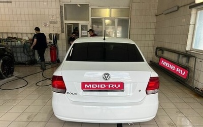 Volkswagen Polo VI (EU Market), 2013 год, 410 000 рублей, 1 фотография