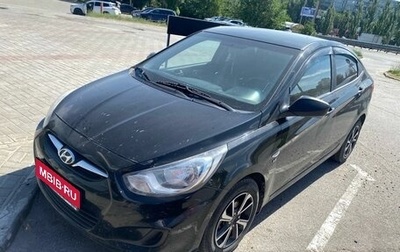 Hyundai Solaris II рестайлинг, 2013 год, 880 000 рублей, 1 фотография