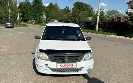 Renault Logan I, 2013 год, 239 000 рублей, 2 фотография