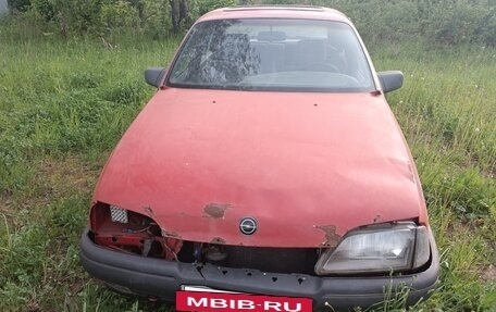 Opel Omega A, 1989 год, 50 000 рублей, 6 фотография